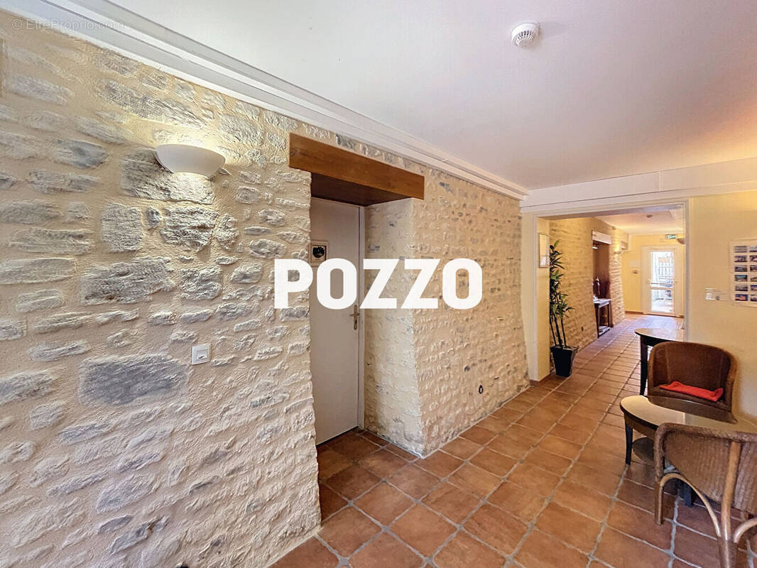 Appartement à COLLEVILLE-SUR-MER