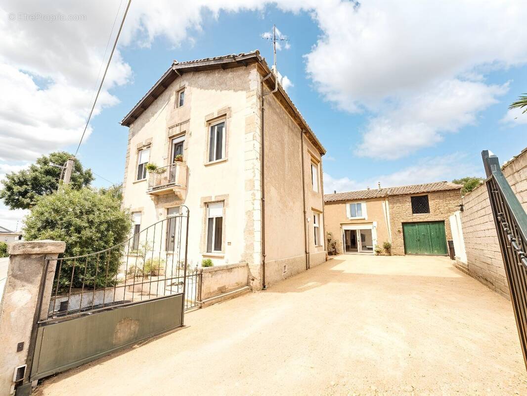 Maison à QUARANTE