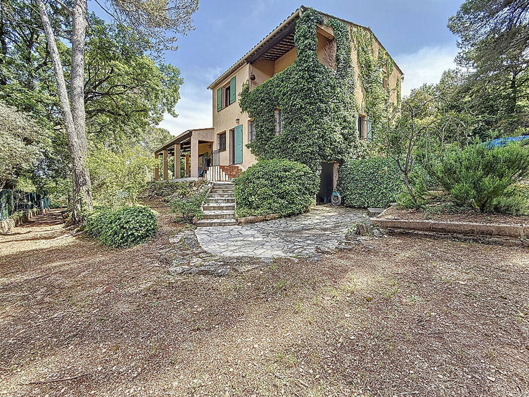 Maison à LE CANNET-DES-MAURES