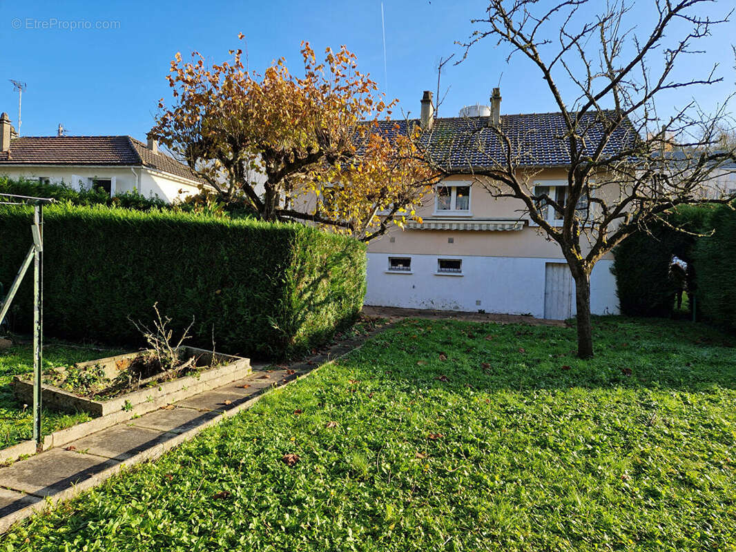 Maison à GALLARDON
