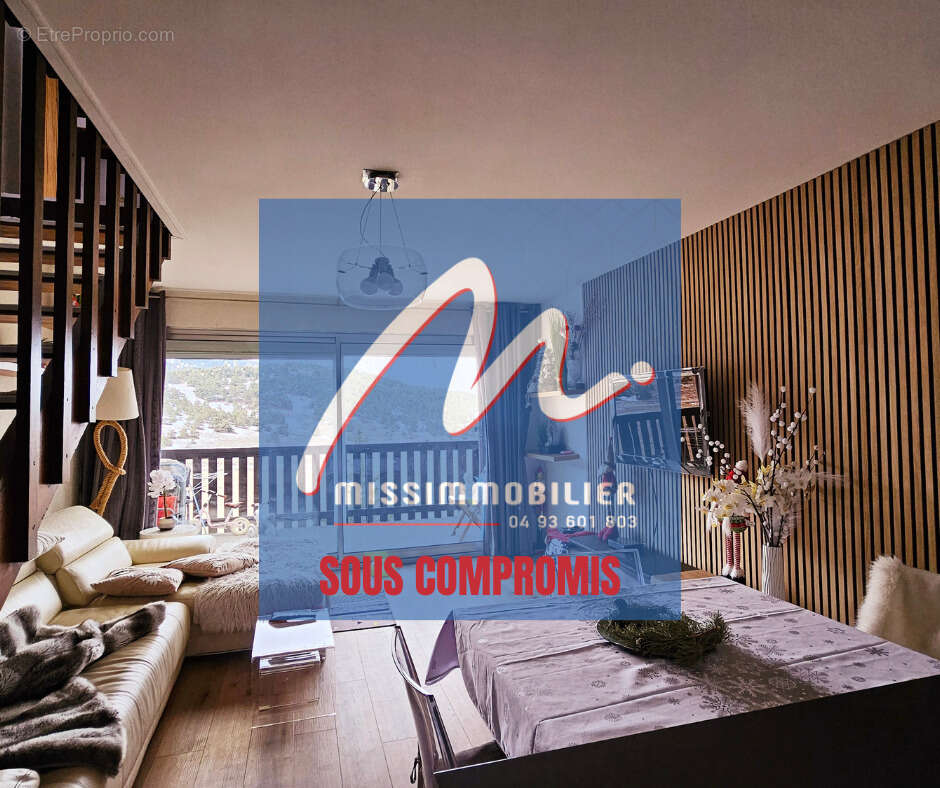 Appartement à GREOLIERES