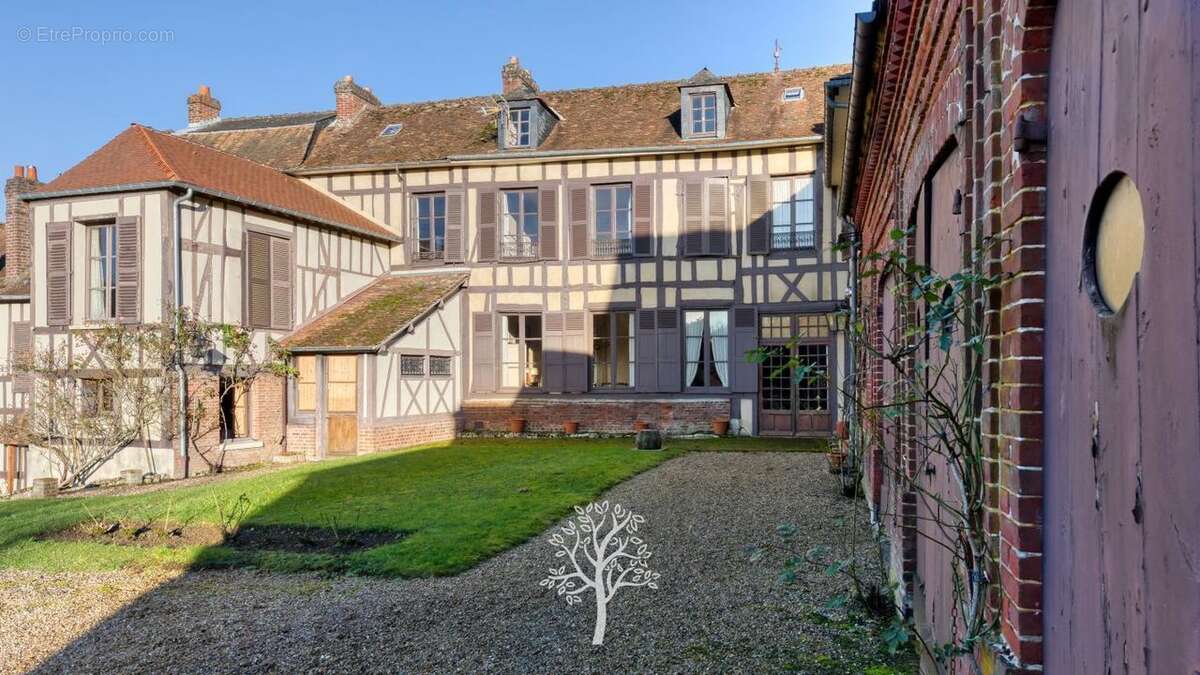 Maison à LYONS-LA-FORET