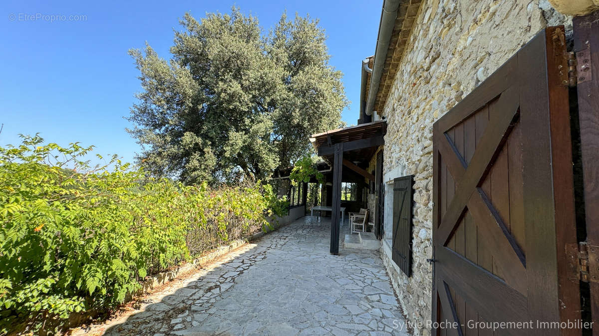 Maison à VISAN