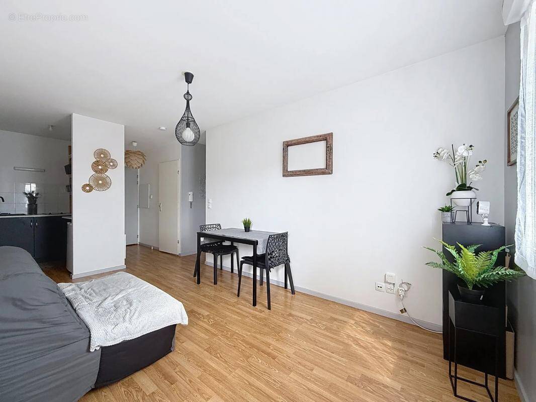Appartement à SAINT-SEBASTIEN-SUR-LOIRE