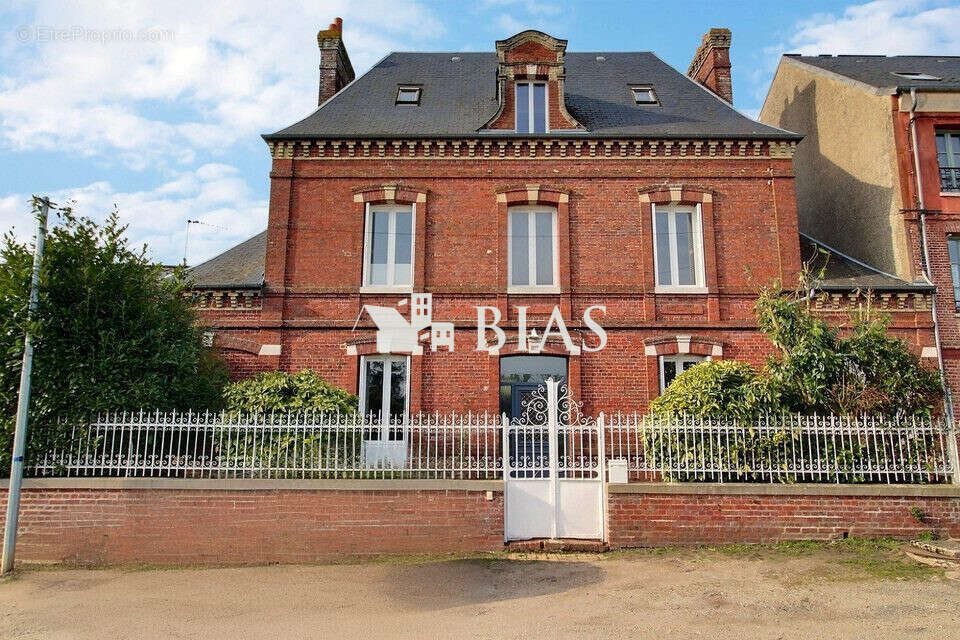 Maison à FORGES-LES-EAUX