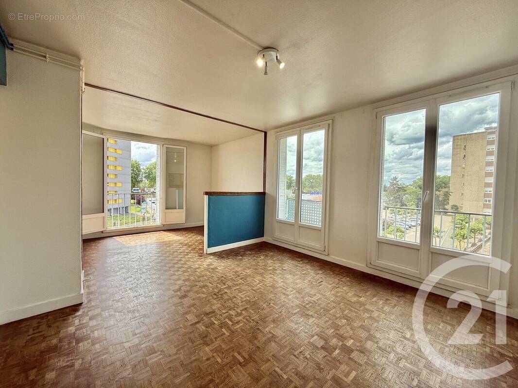 Appartement à MOULINS