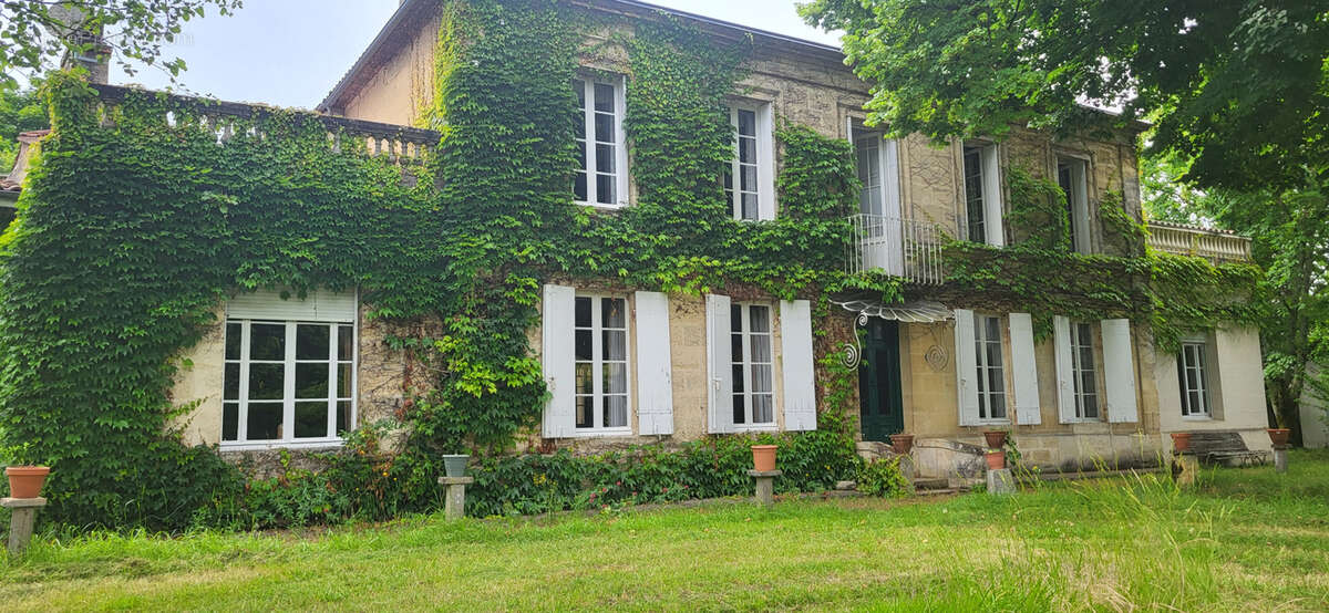 Maison à ILLATS