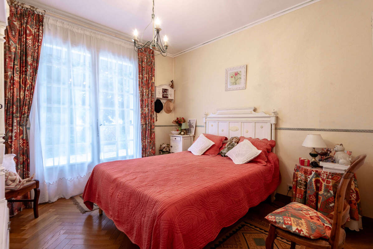Maison à CENAC