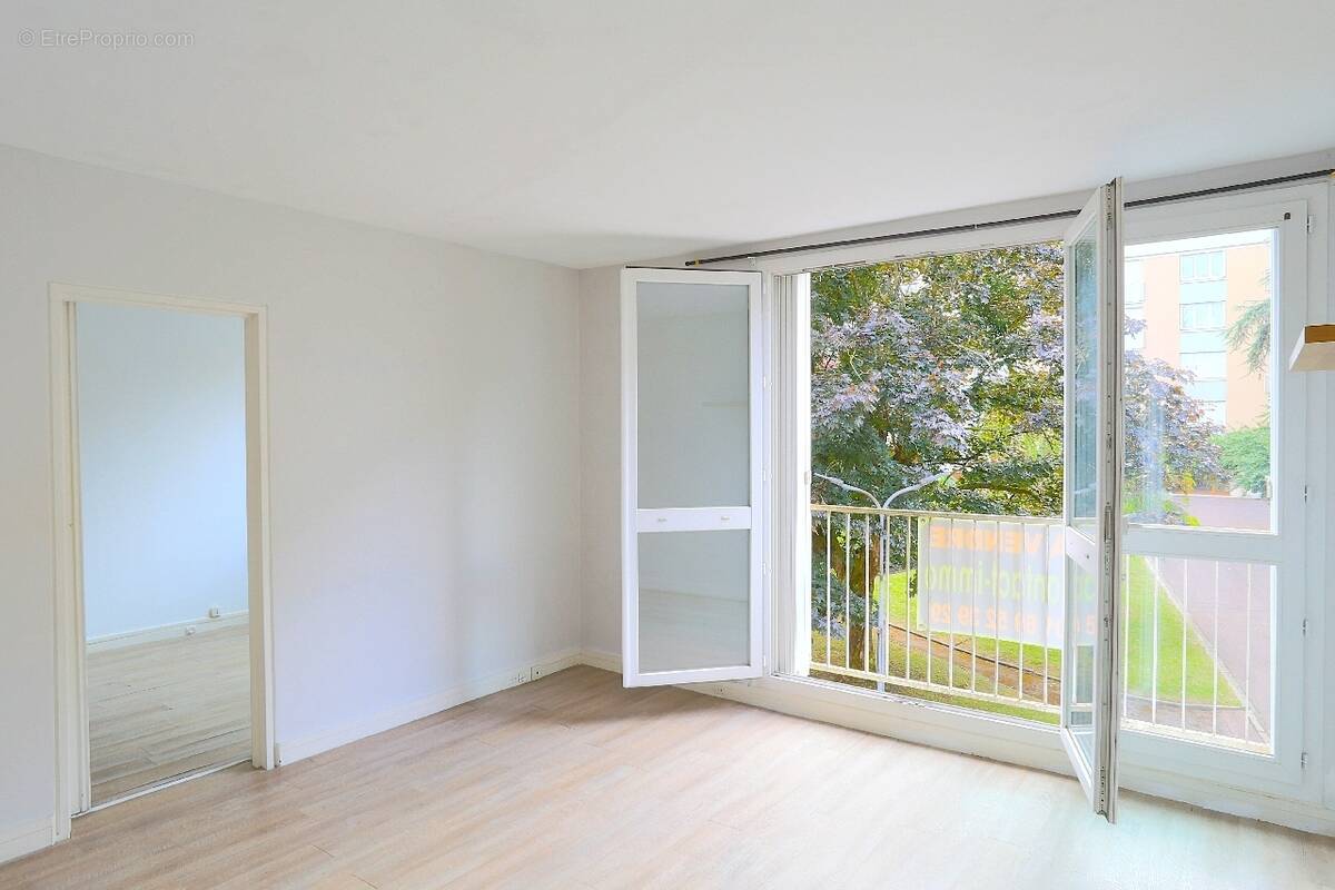 Appartement à YERRES