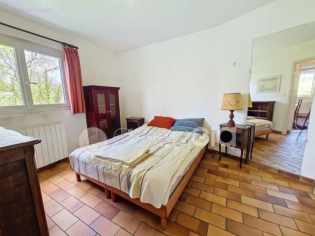Maison à LE ROURET