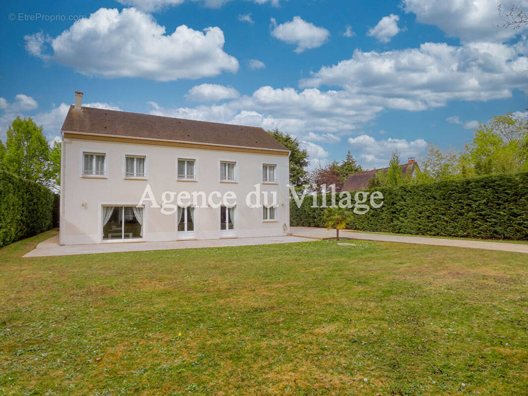 Maison à MAUREPAS