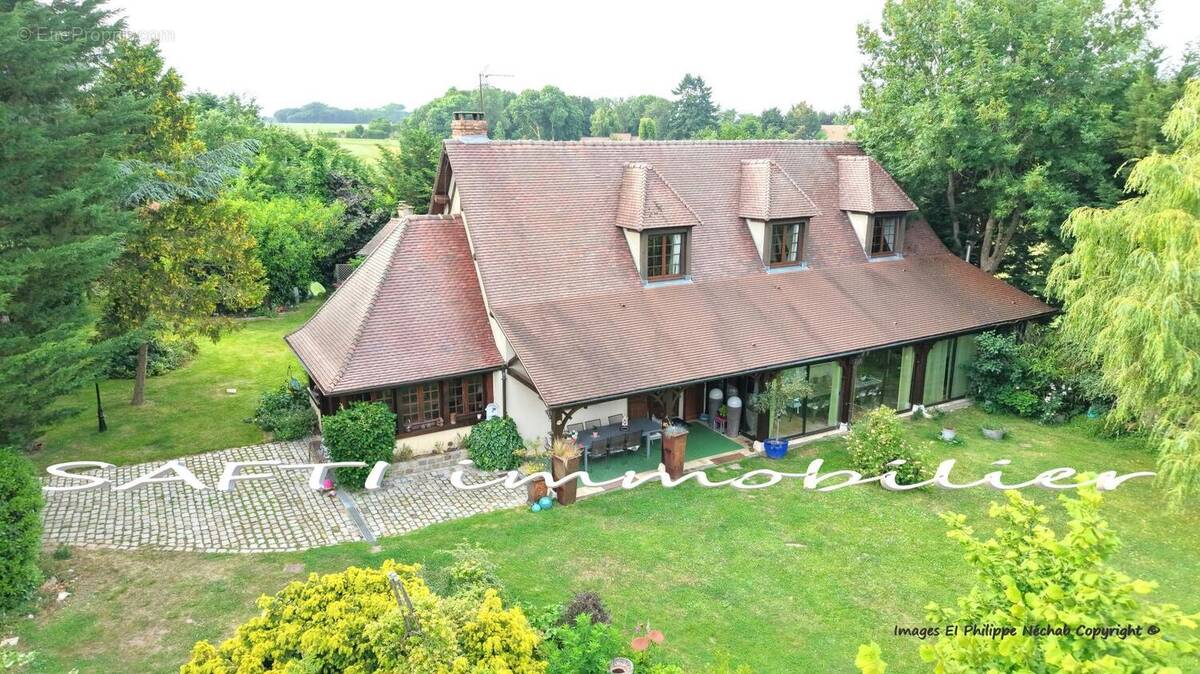 Photo 1 - Maison à LA VILLENEUVE-EN-CHEVRIE