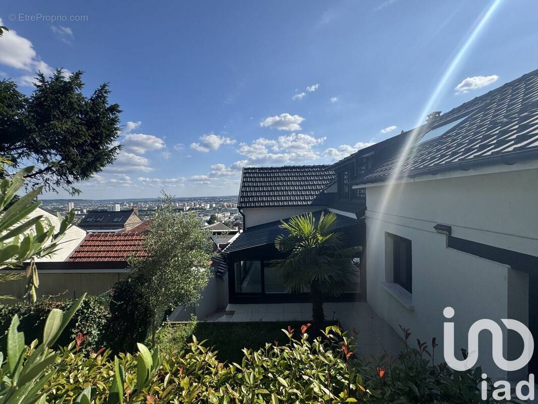 Photo 1 - Maison à MONT-SAINT-AIGNAN