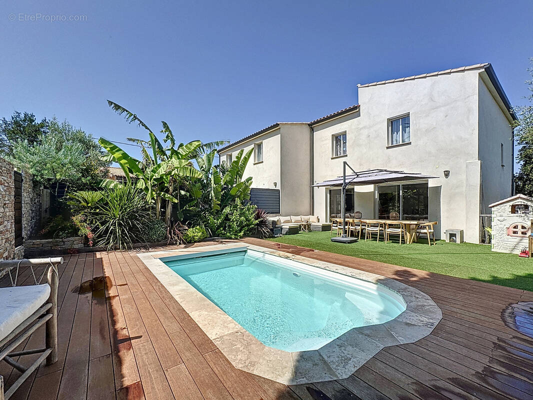 Maison à SIX-FOURS-LES-PLAGES