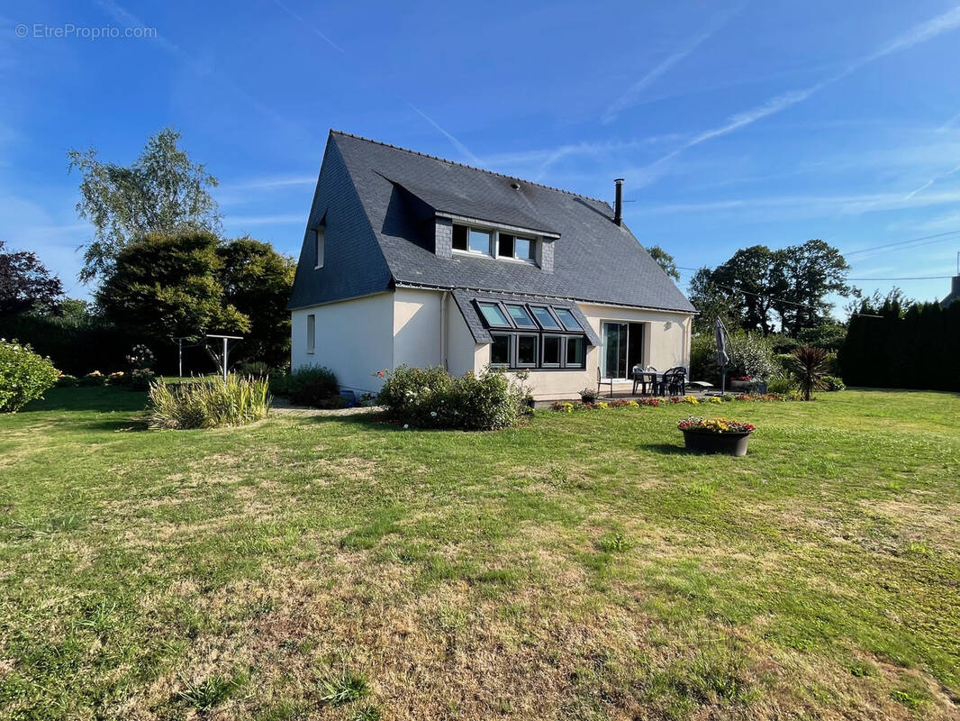Maison à LOCUNOLE