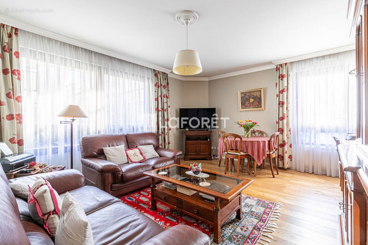 Appartement à LE KREMLIN-BICETRE