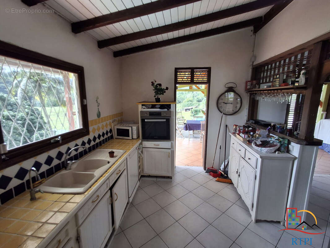 Maison à PETIT-BOURG