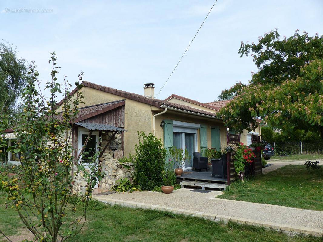 Maison à FERRIERES-EN-GATINAIS