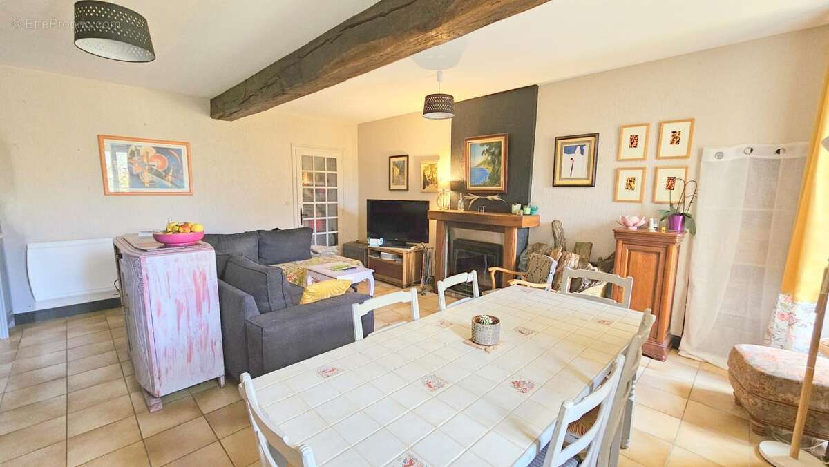 Maison à MAULEVRIER
