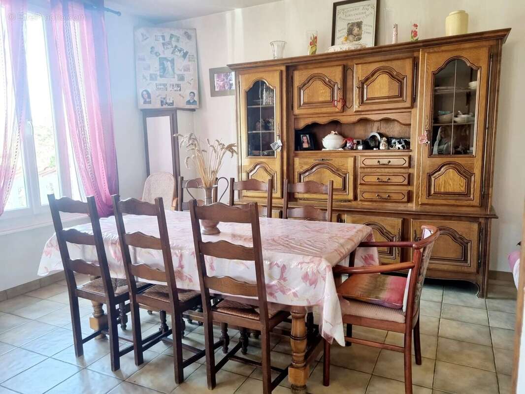 Maison à EPONE