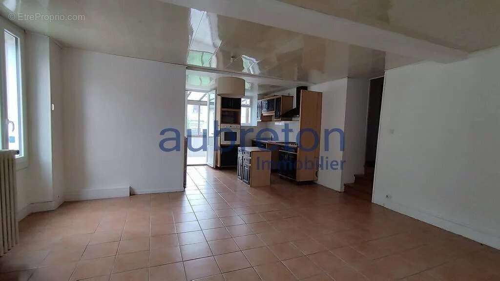 Appartement à RIVES