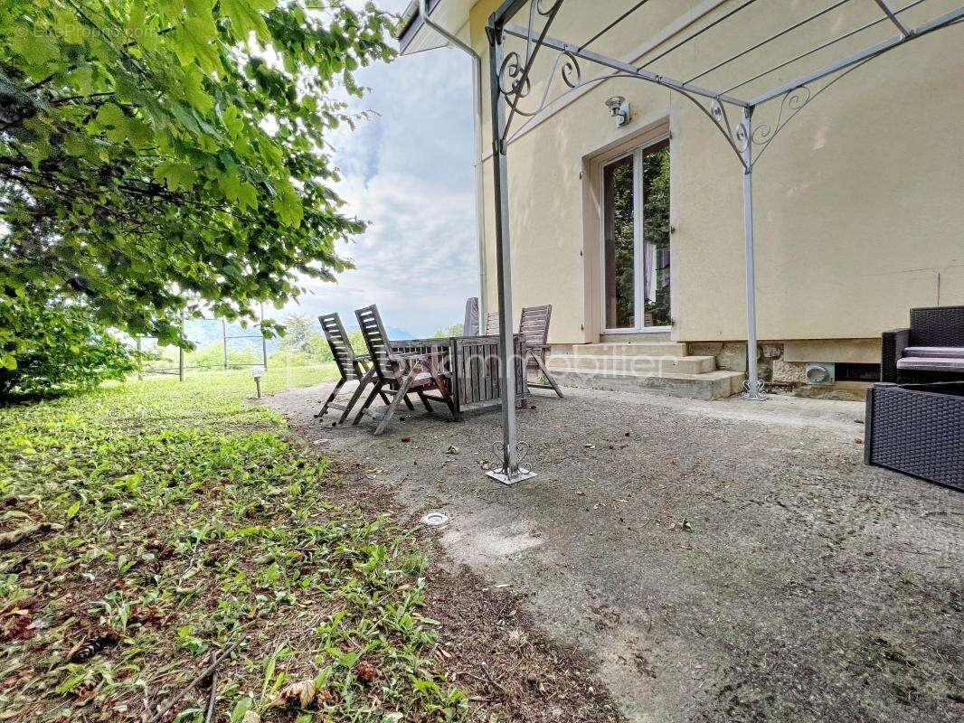 Maison à SAINT-MARTIN-D&#039;URIAGE