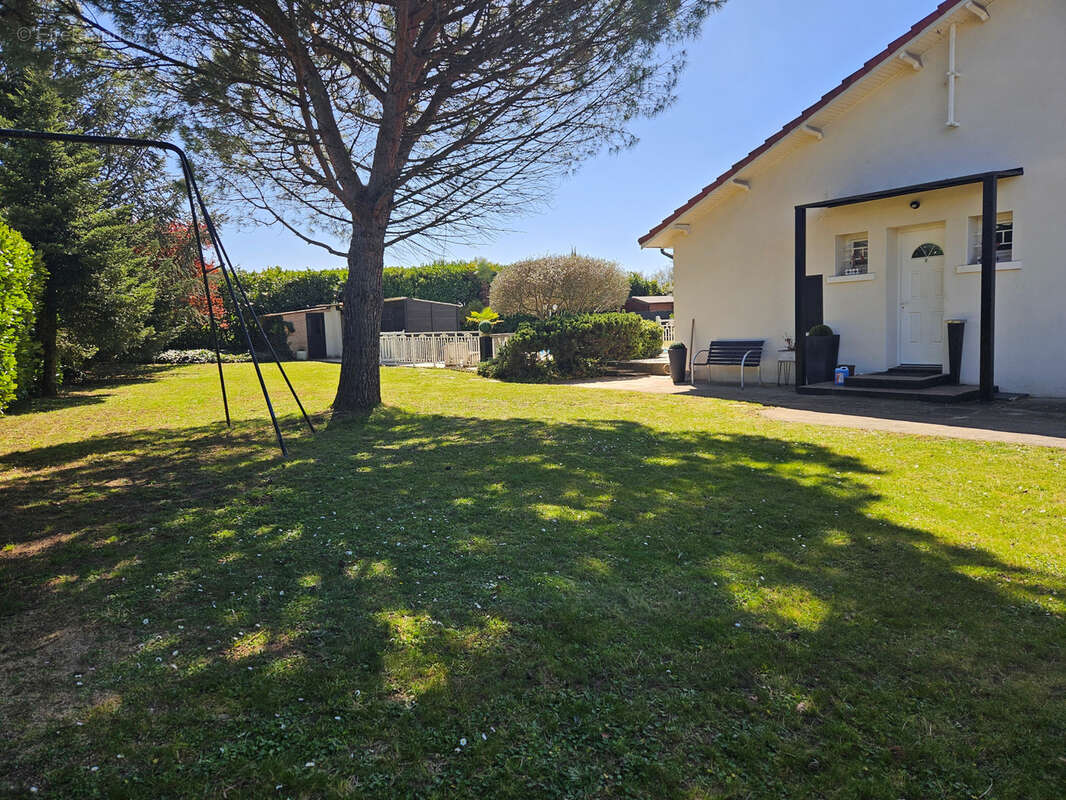 Maison à DECINES-CHARPIEU