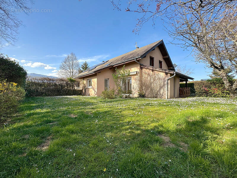Maison à ORNEX