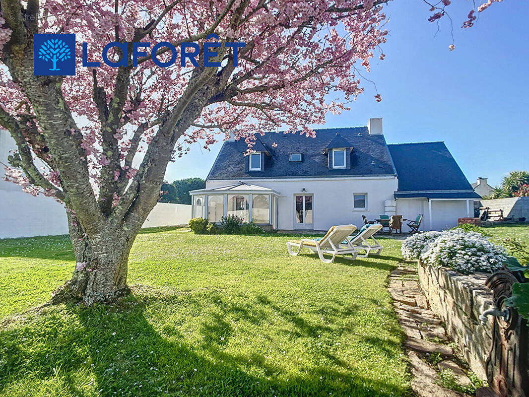 Maison à PLOUHINEC