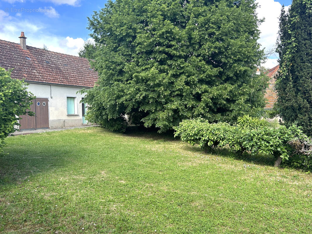 Maison à SICHAMPS