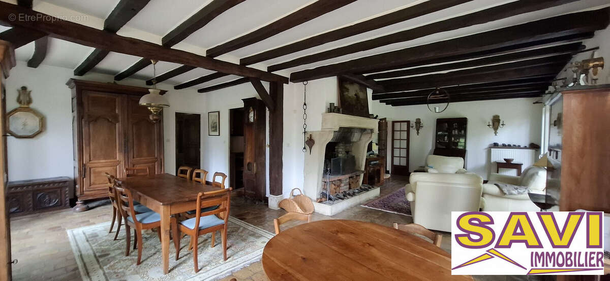 Maison à FERRIERES-EN-GATINAIS