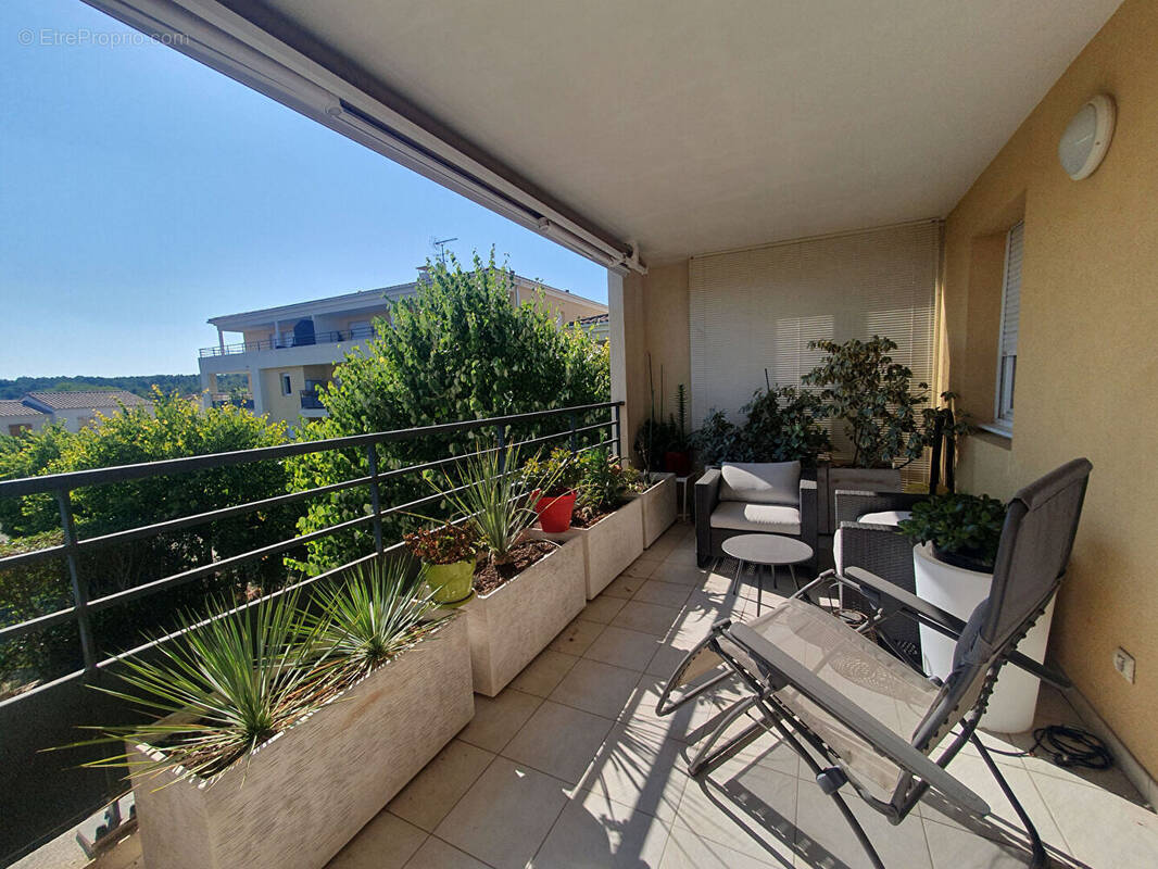 Appartement à UCHAUD