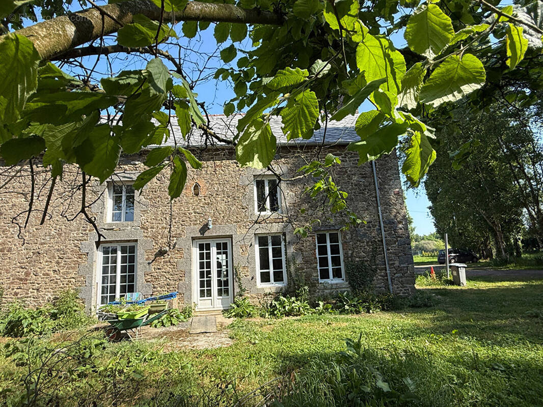 Maison à PLEUGUENEUC