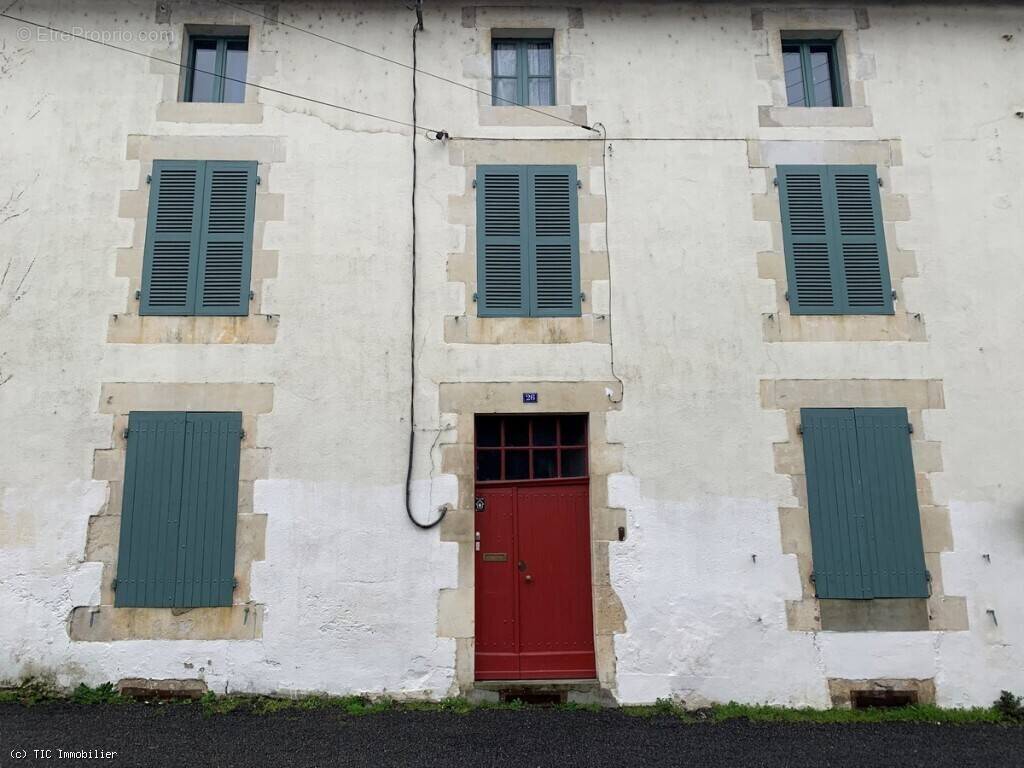 Maison à CIVRAY