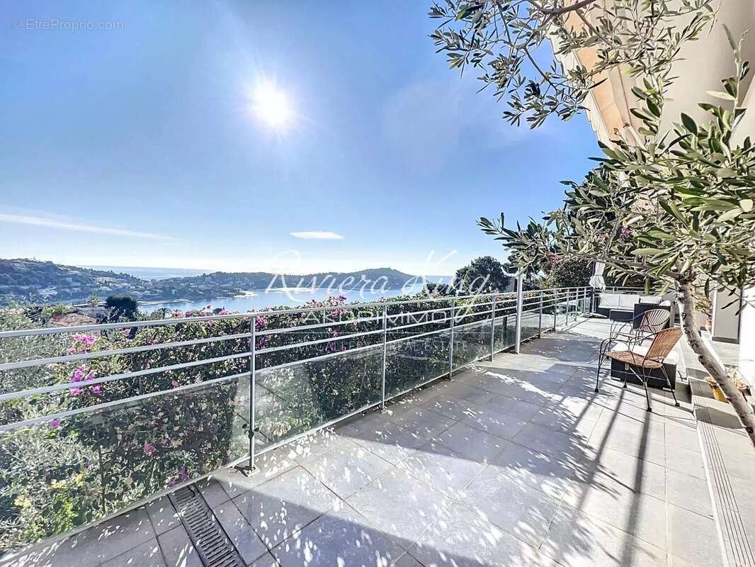 Appartement à VILLEFRANCHE-SUR-MER