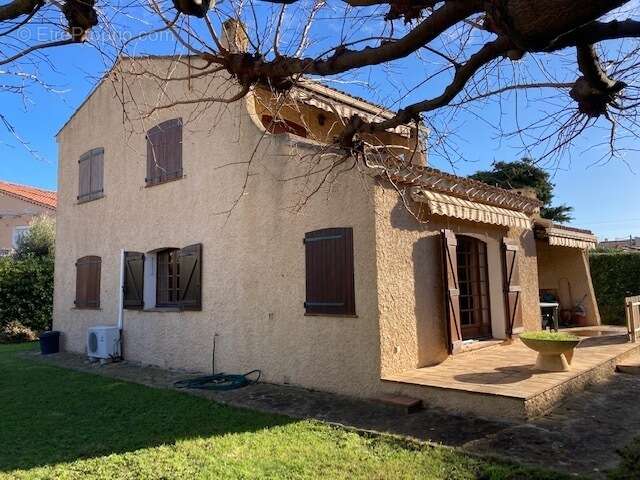 Maison à SIX-FOURS-LES-PLAGES