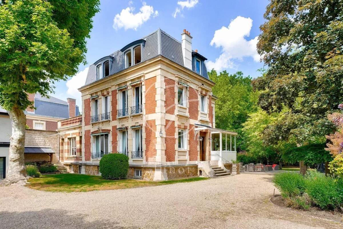Maison à MAISONS-LAFFITTE