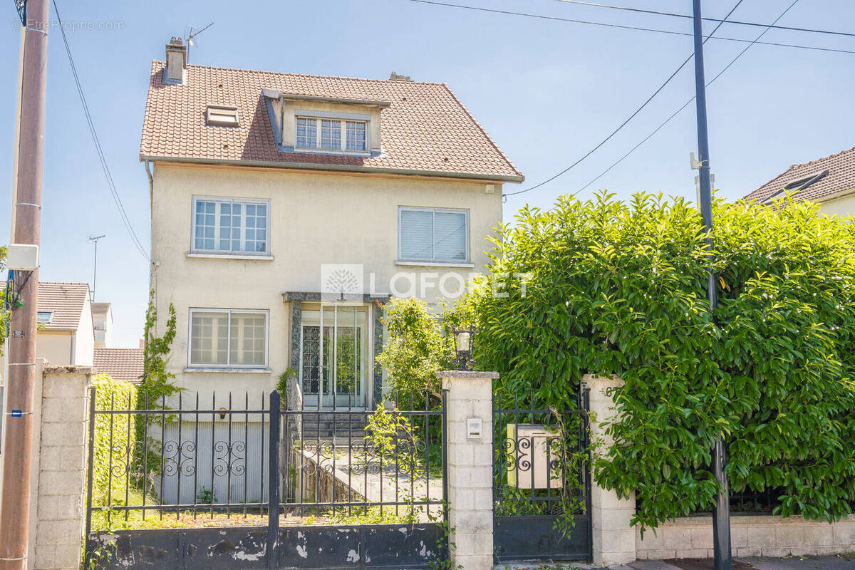 Maison à MONTFERMEIL