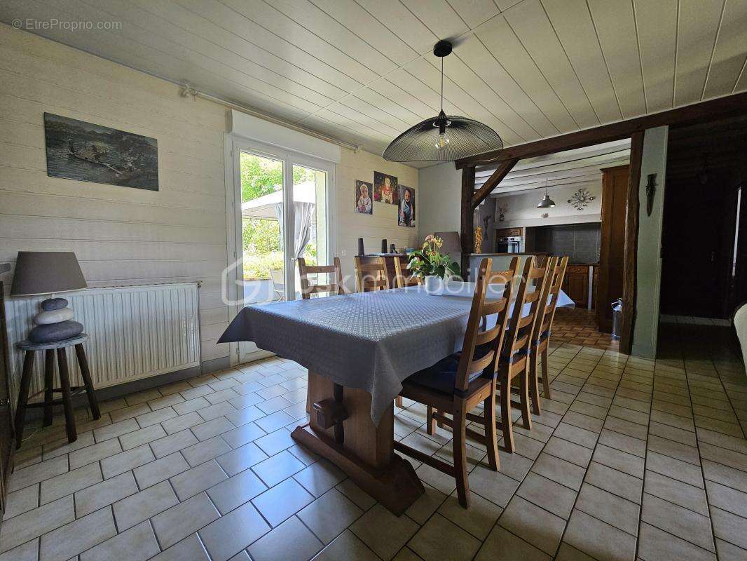 Maison à DARVAULT
