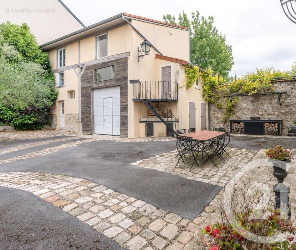 Maison à THORIGNY-SUR-MARNE