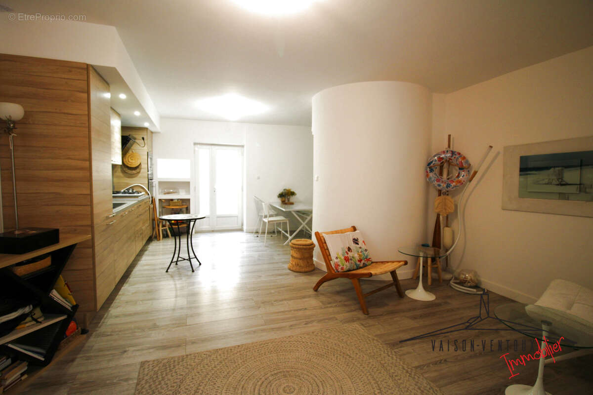 Maison à BOLLENE
