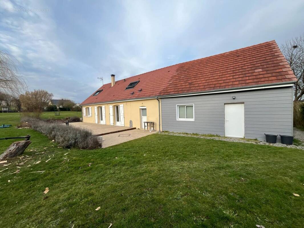 Maison à CONNERRE