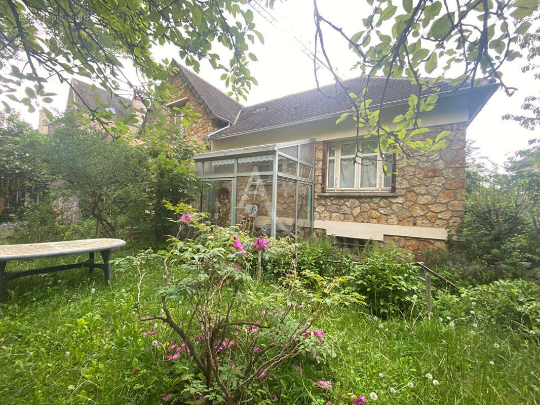 Maison à MEULAN