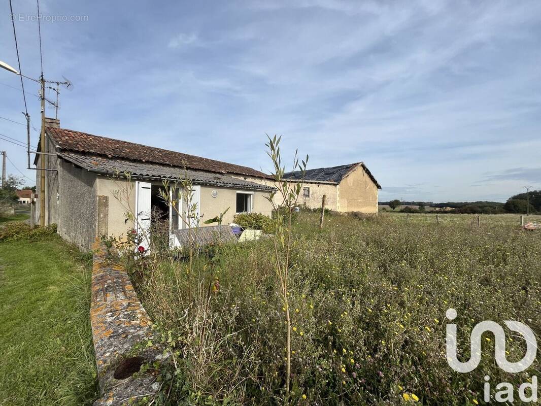 Photo 1 - Maison à SAINT-SAVIN