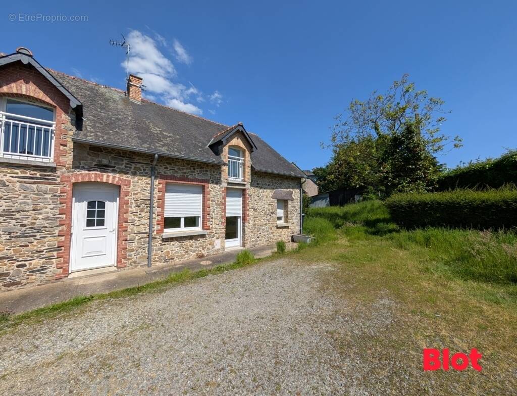 Maison à BAIN-DE-BRETAGNE