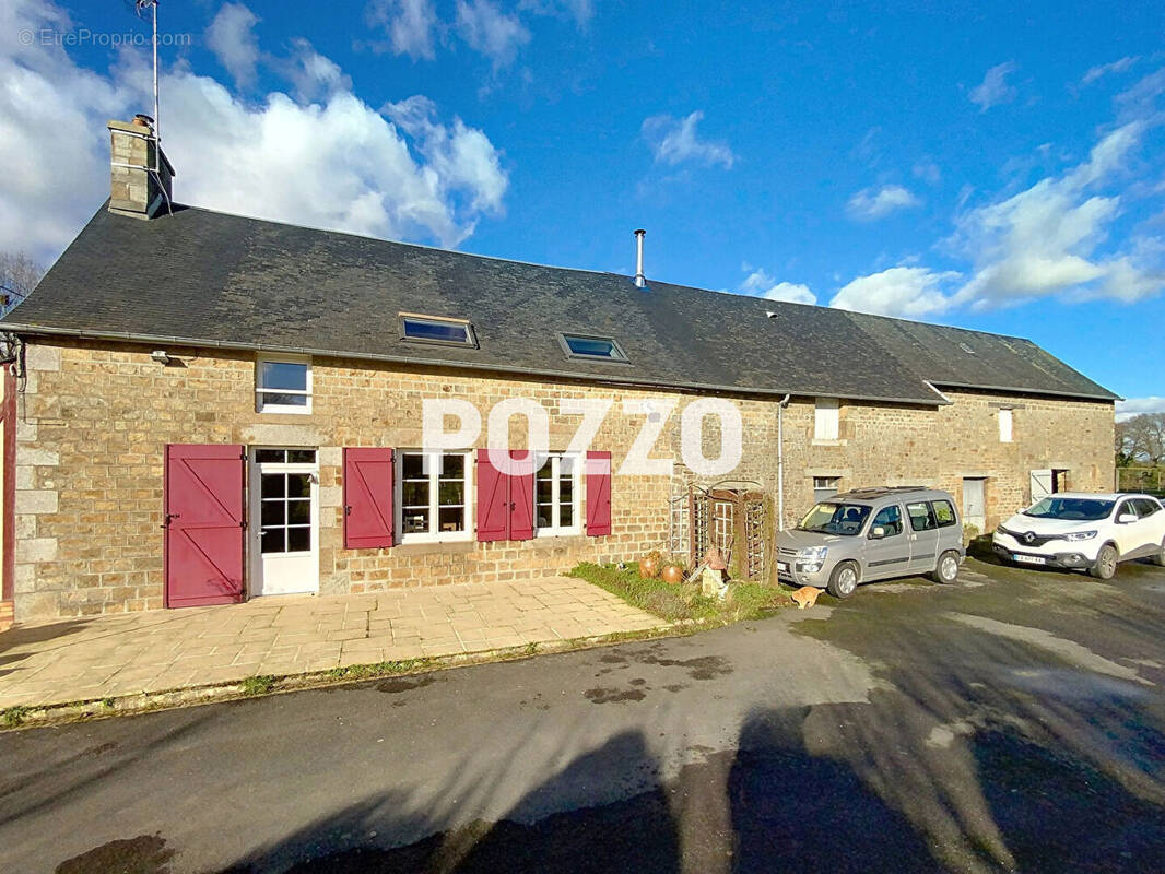 Maison à FOUGEROLLES-DU-PLESSIS