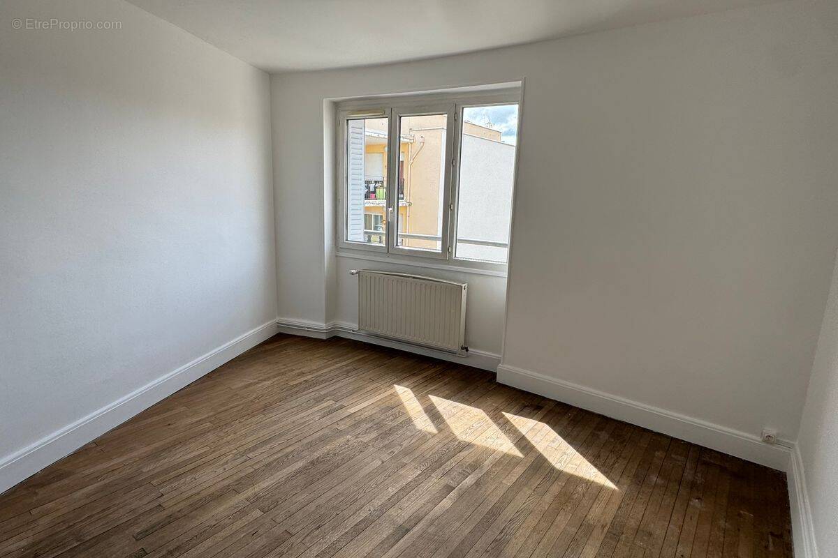 Appartement à OULLINS