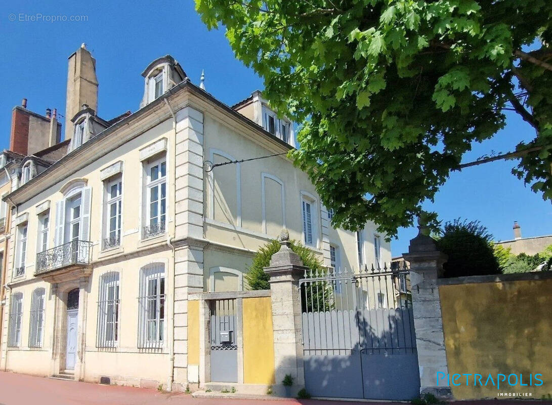 Maison à CHALON-SUR-SAONE