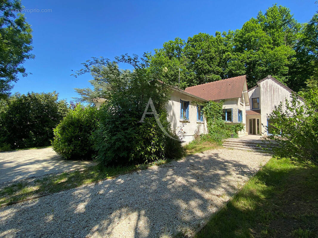 Maison à GIF-SUR-YVETTE