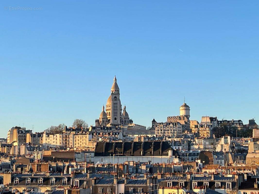 Appartement à PARIS-18E